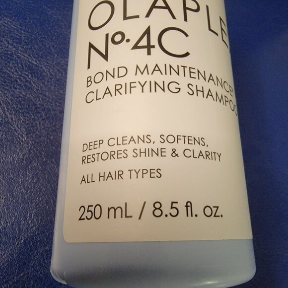 Olaplex No. 4C Bond Maintenance Clarifying Shampoo 8.5 FL OZ - Picture 4 of 13